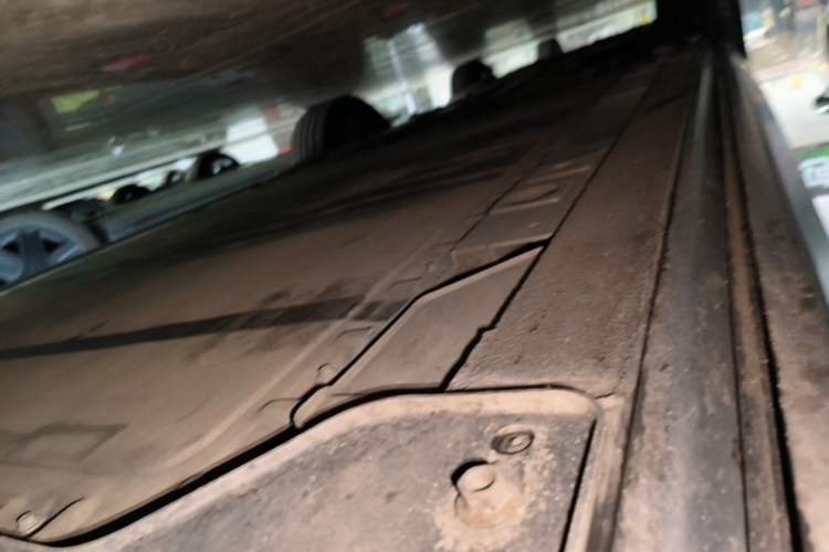 Used Nio ES8 2020 415 km Signature Edition 6-Seater Version Right Side Sill