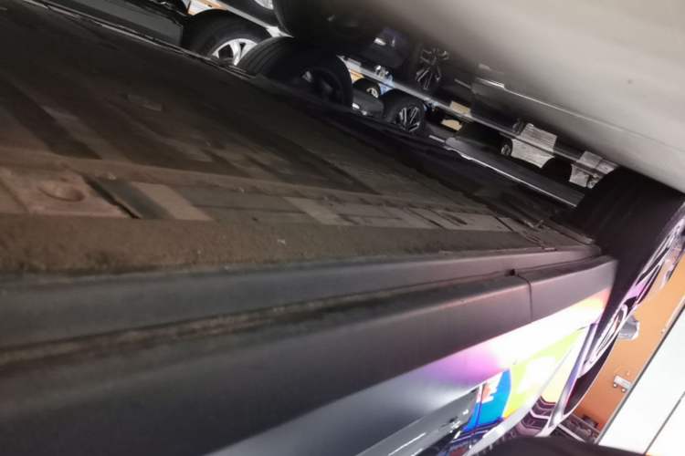 Used Nio ES8 2020 415 km Signature Edition 6-Seater Version Right Side Sill