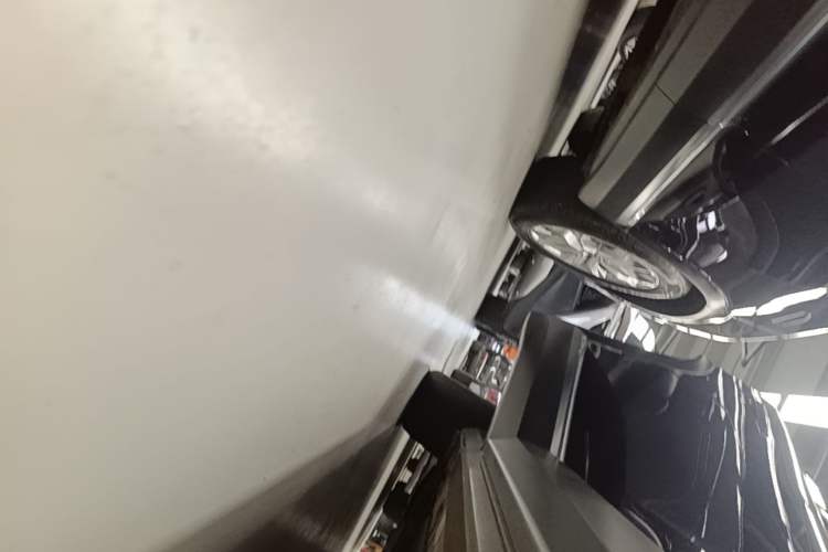 Used Nio ES8 2020 580 km Range Signature Edition Six-Seater Version Right Side Sill