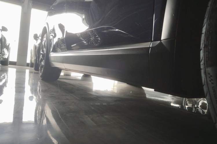 Used Nio ES8 2020 415 KM Signature Edition 7-Seater Version Right Side Sill