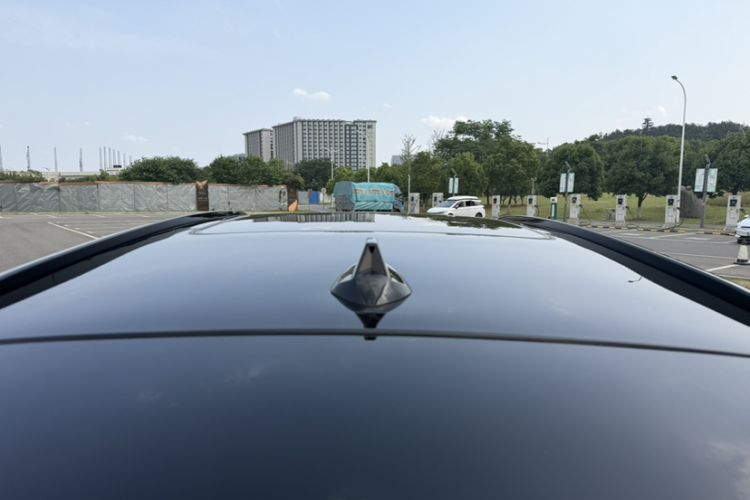 Used Nio ES8 2020 580 km Range Signature Edition Six-Seater Version Roof