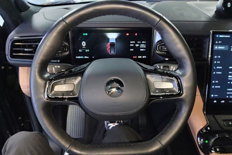 Used Nio ES8 2020 580 km Range Signature Edition Six-Seater Version Steering Wheel
