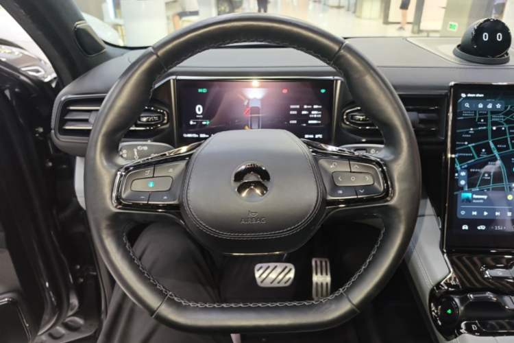 Used Nio ES8 2020 415 km Signature Edition 6-Seater Version Steering Wheel