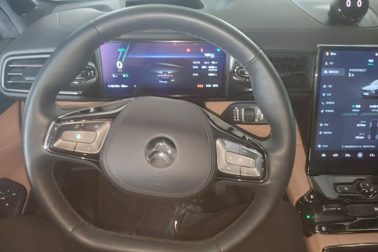 Used Nio ES8 2020 415 KM Signature Edition 7-Seater Version Steering Wheel
