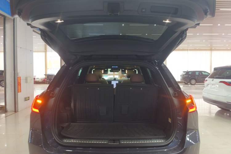 Used Nio ES8 2020 580 km Range Six-Seater Version Trunk