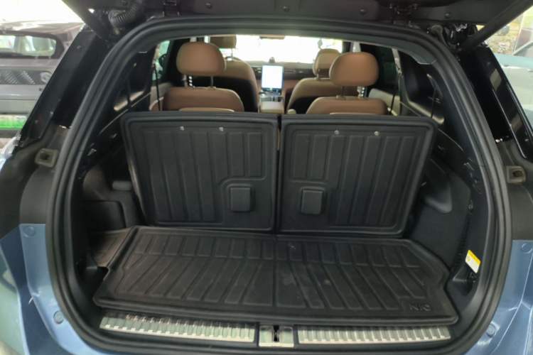 Used Nio ES8 2020 580 km Range Six-Seater Version Trunk