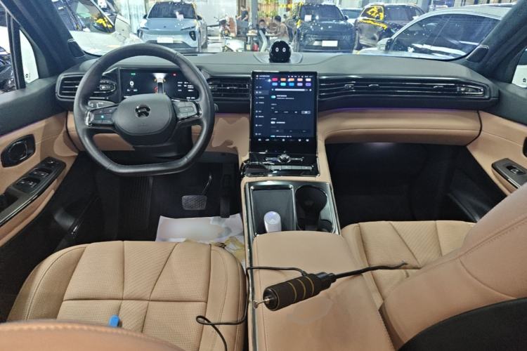 Used Nio ES8 2020 415 km Signature Edition 6-Seater Version Center Console