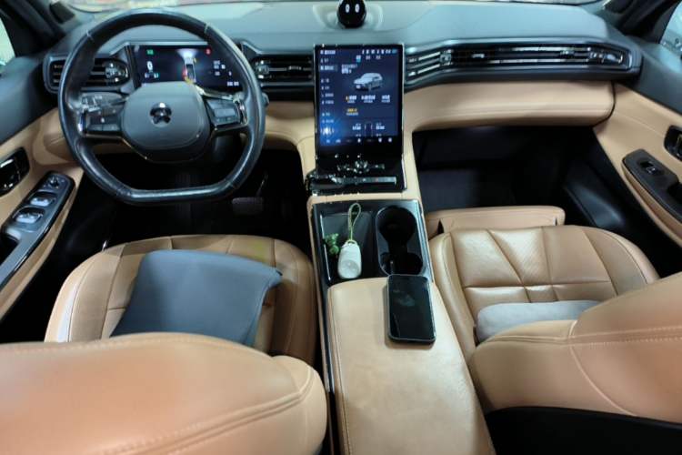 Used Nio ES8 2020 415 km Range 7-Seater Version Center Console