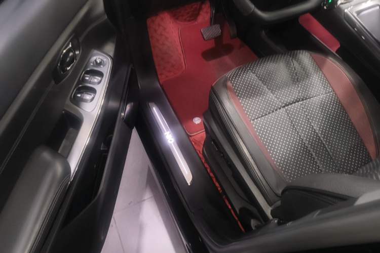 Used Nio ES8 2020 415 km Range 6-Seater Version Driver Seat