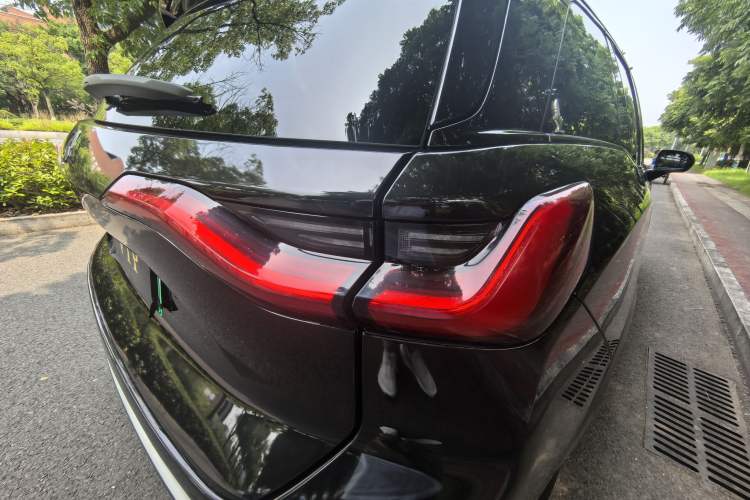 Used Nio ES8 2020 415 km Range 6-Seater Version Exterior 8