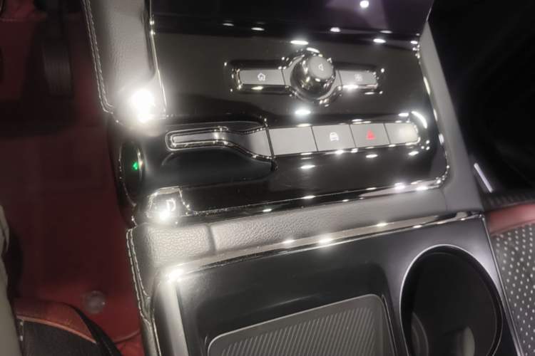 Used Nio ES8 2020 415 km Range 6-Seater Version Gear Lever