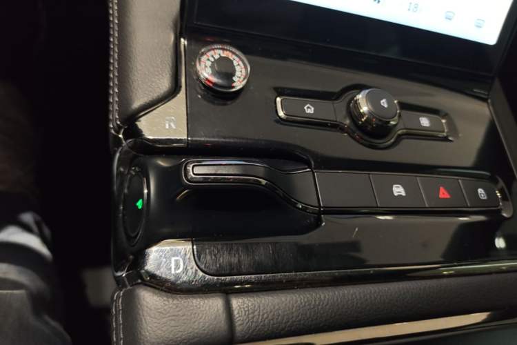 Used Nio ES8 2020 580 km Range Six-Seater Version Gear Lever