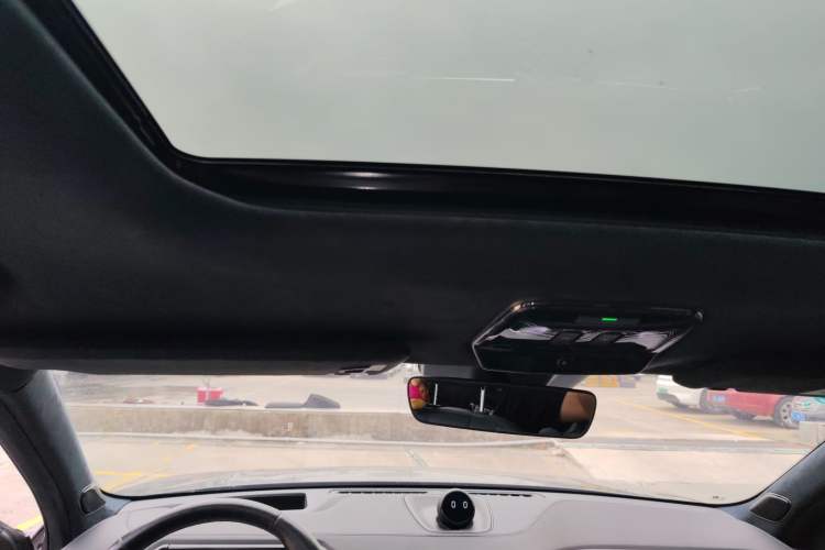 Used Nio ES8 2020 415 km Signature Edition 6-Seater Version Headliner