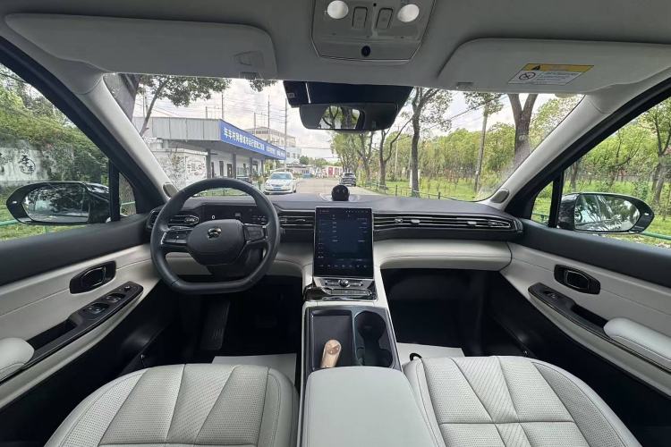 Used Nio ES8 2020 415 km Signature Edition 6-Seater Version Interior 1