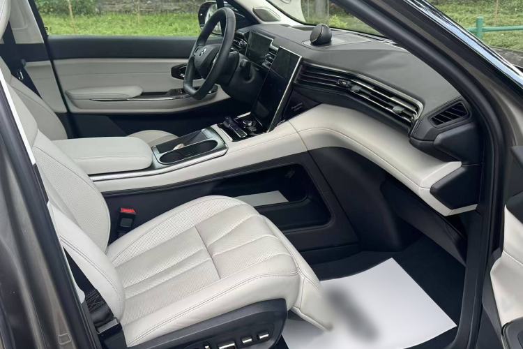 Used Nio ES8 2020 415 km Signature Edition 6-Seater Version Interior 11