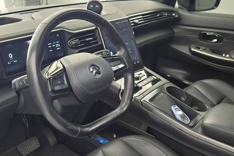Used Nio ES8 2020 415 km Signature Edition 6-Seater Version Interior 3