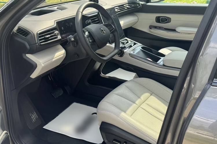 Used Nio ES8 2020 415 km Signature Edition 6-Seater Version Interior 6