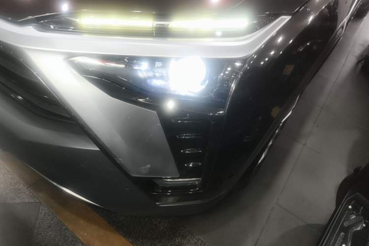 Used Nio ES8 2020 415 km Range 6-Seater Version Left Front Headlight