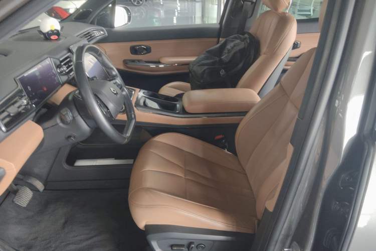 Used Nio ES8 2020 450 km Range 6-Seater Version Left Front Seat