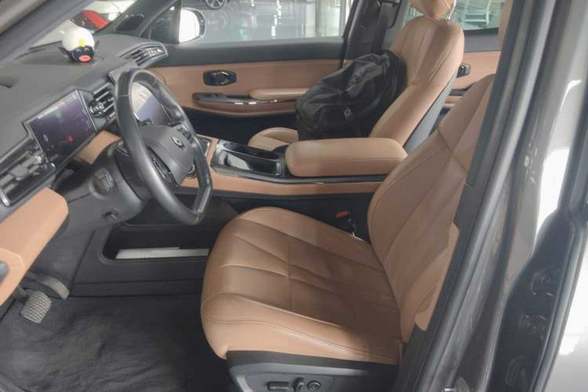 Used Nio ES8 2020 450 km Range 6-Seater Version Left Front Seat