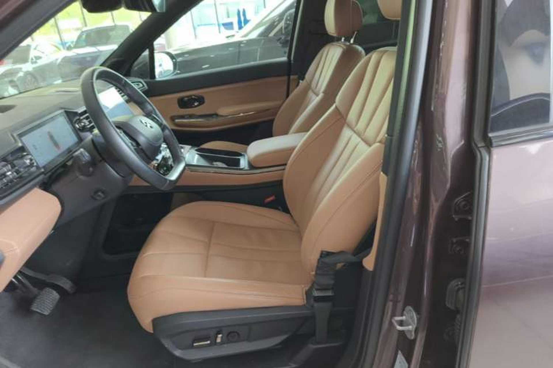 Used Nio ES8 2020 415 km Range 7-Seater Version Left Front Seat