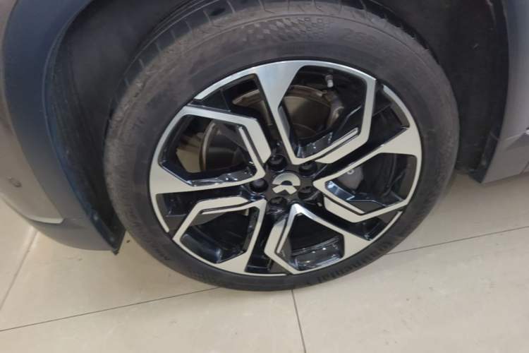 Used Nio ES8 2020 580 km Range Six-Seater Version Left Front Wheel Hub