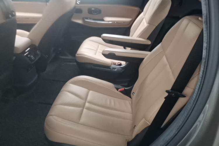 Used Nio ES8 2020 580 km Range Six-Seater Version Left Rear Seat