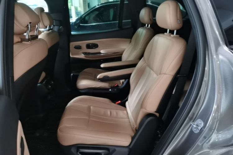 Used Nio ES8 2020 415 km Signature Edition 6-Seater Version Left Rear Seat