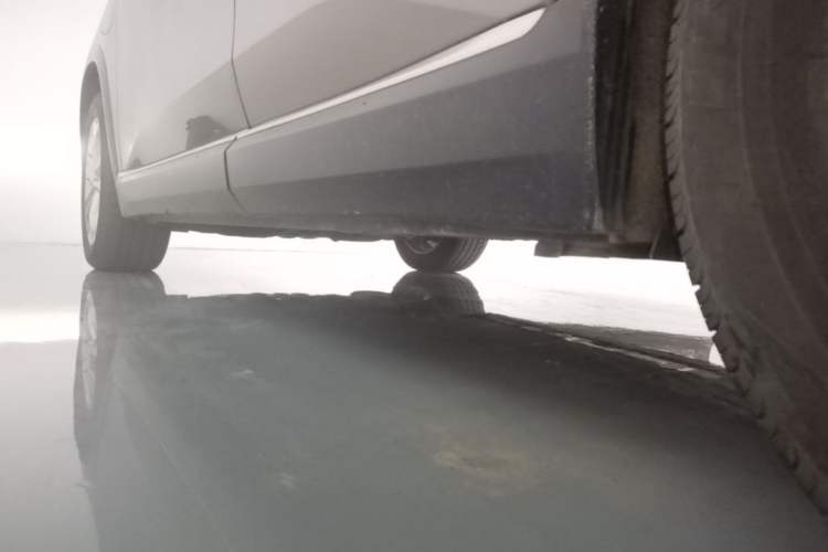 Used Nio ES8 2020 580 km Range Six-Seater Version Left Side Sill