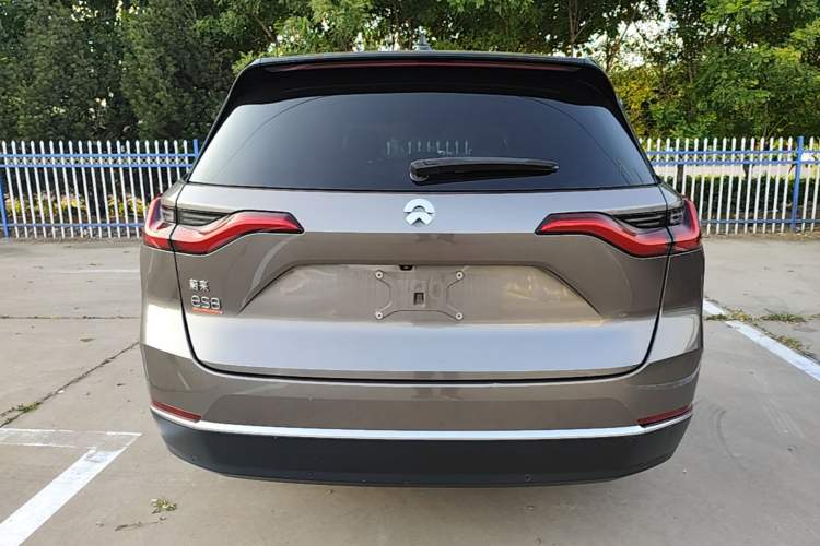 Used Nio ES8 2020 415 km Range 7-Seater Version Rear