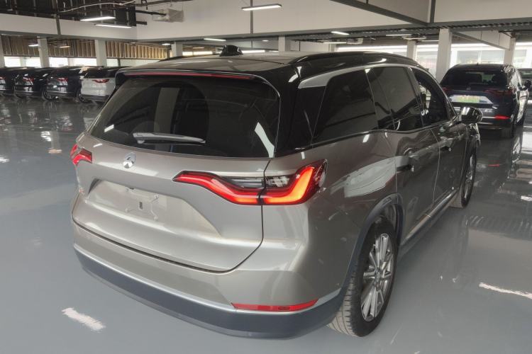 Used Nio ES8 2020 450 km Range 6-Seater Version Rear Right 45 Deg