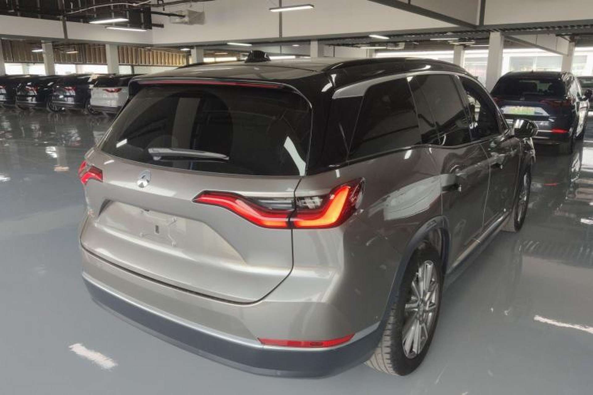 Used Nio ES8 2020 450 km Range 6-Seater Version Rear Right 45 Deg
