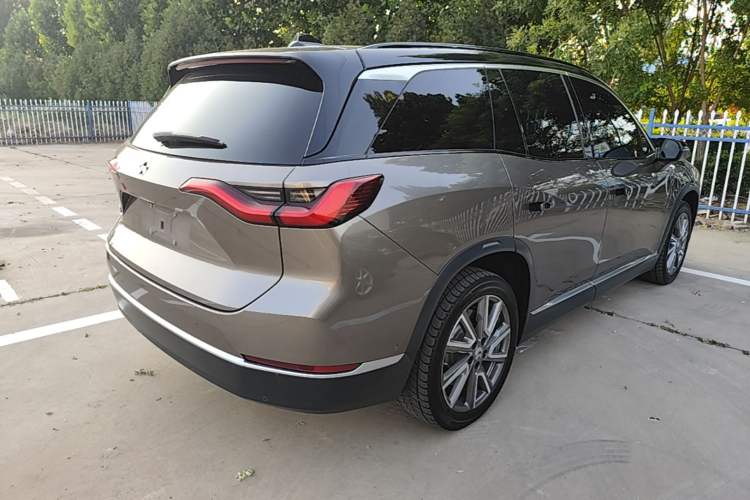 Used Nio ES8 2020 415 km Range 7-Seater Version Rear Right 45 Deg