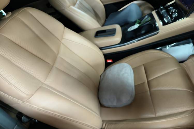 Used Nio ES8 2020 415 km Range 7-Seater Version Right Front Seat