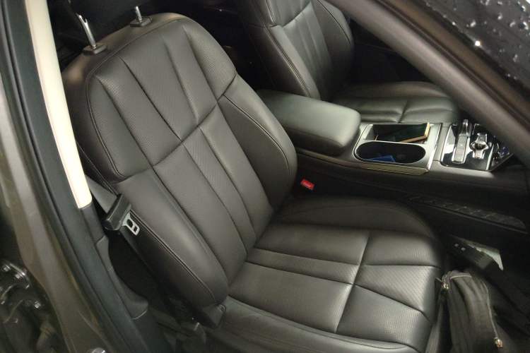 Used Nio ES8 2020 415 km Range 6-Seater Version Right Front Seat