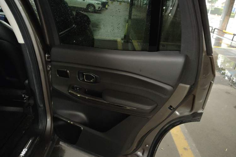 Used Nio ES8 2020 415 km Range 6-Seater Version Right Rear Door Interior