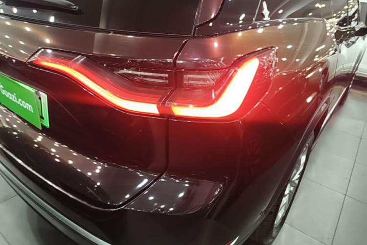 Used Nio ES8 2020 415 km Range 6-Seater Version Right Rear Taillight