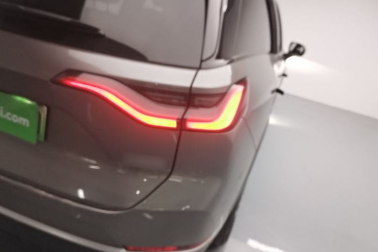 Used Nio ES8 2020 580 km Range Six-Seater Version Right Rear Taillight