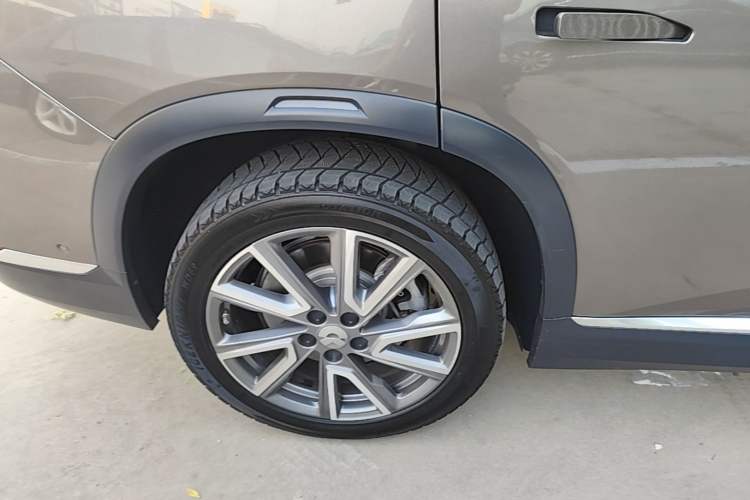 Used Nio ES8 2020 415 km Range 7-Seater Version Right Rear Wheel Hub