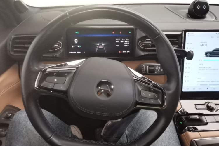 Used Nio ES8 2020 580 km Range Six-Seater Version Steering Wheel