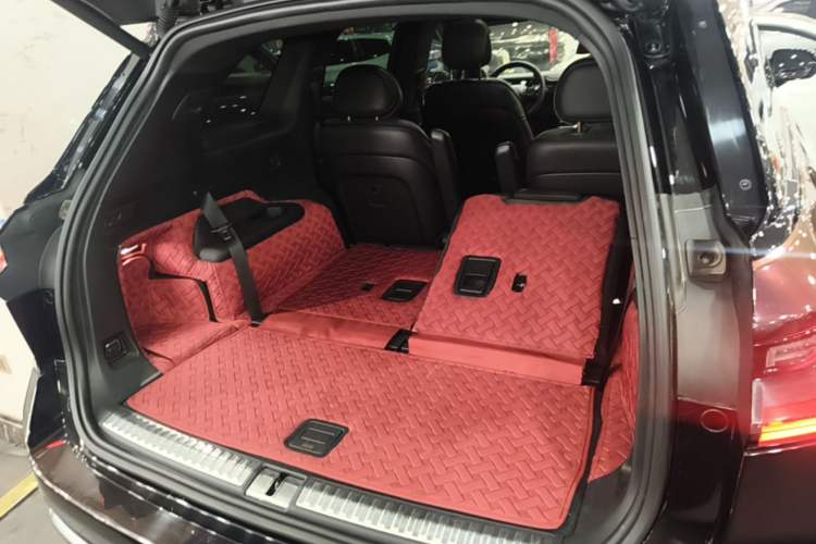 Used Nio ES8 2020 415 km Range 6-Seater Version Trunk