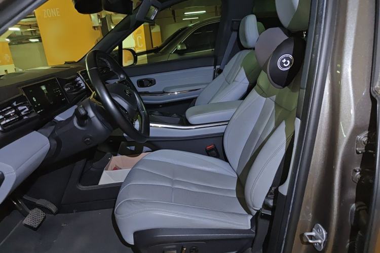 Used Nio ES8 2020 415 km Range 7-Seater Version Left Front Seat
