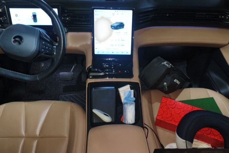 Used Nio ES8 2020 580 km Range Signature Edition Six-Seater Version Audio And AC Panel