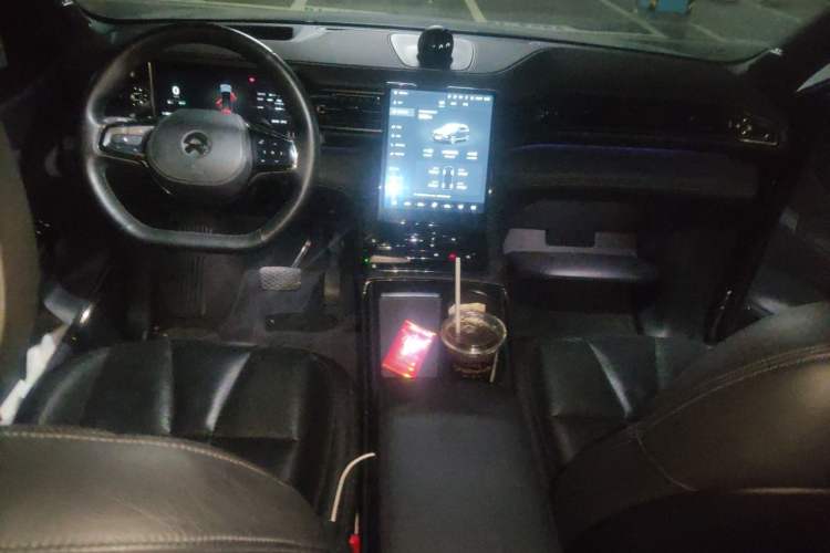 Used Nio ES8 2020 580 km Range Six-Seater Version Center Console