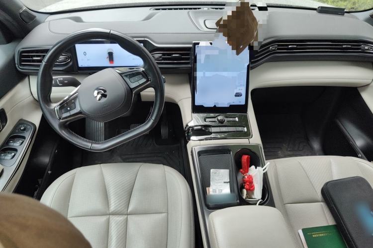 Used Nio ES8 2020 415 km Range 7-Seater Version Center Console