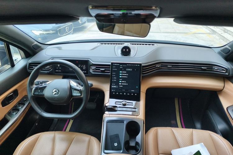 Used Nio ES8 2020 450 km Range 6-Seater Version Center Console