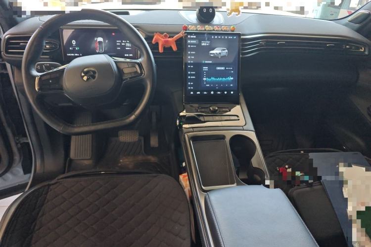 Used Nio ES8 2020 580 km Range 7-Seater Version Center Console