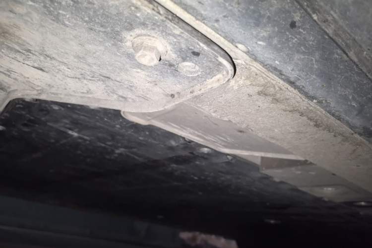 Used Nio ES8  Chassis Front Left