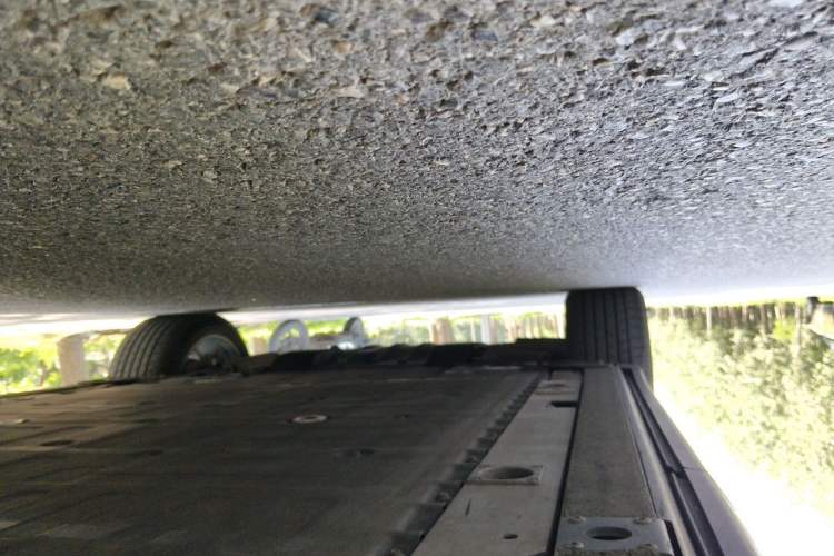 Used Nio ES8  Chassis Rear Left