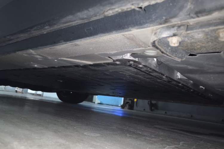 Used Nio ES8  Chassis Rear Left